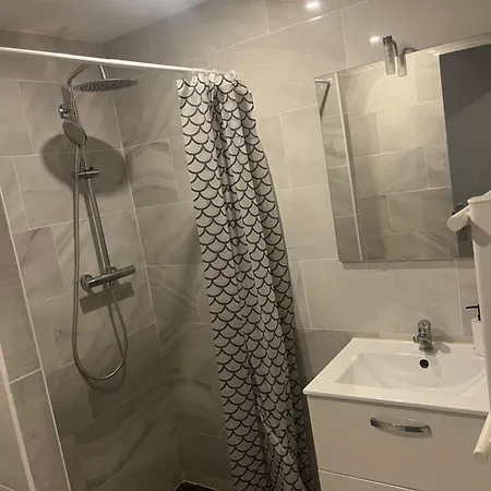 T2 Dans Une Villa Bagnols-sur-Cèze Exterior foto